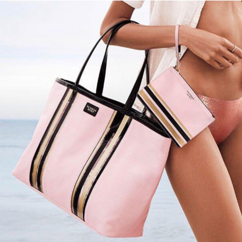 Victoria’s Secret 2018 canvas tote/travel bag & wristlet set